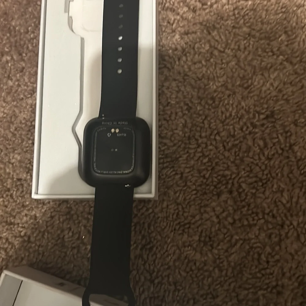 Chill band smart tracks ur health connect ur phone to it play music and a watch